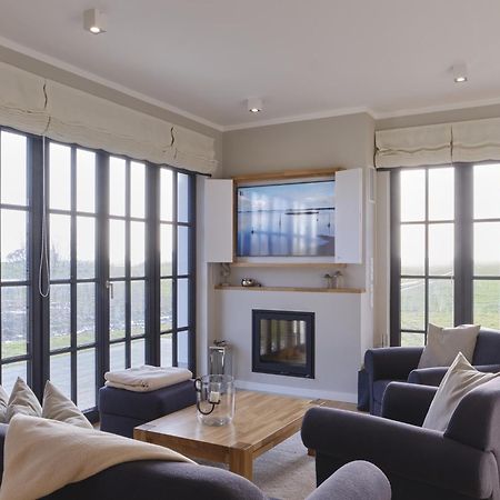 Reetland Am Meer - Luxusplus Reetdachvilla Mit 4 Schlafzimmern, Aussensauna, Loungebereich Und Kamin G07 Dranske Eksteriør billede